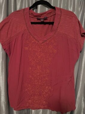 Gloria Vanderbilt Rose Pink Embroidered V-Neck Blouse